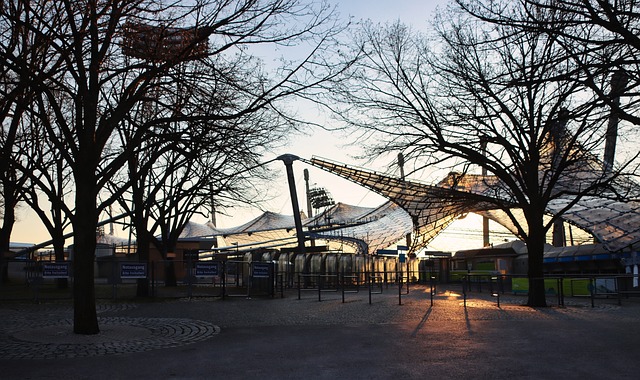 不少曾在 不少曾在